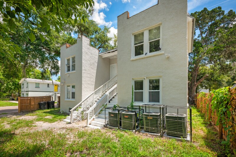 Building Photo - 3524 Boulevard St