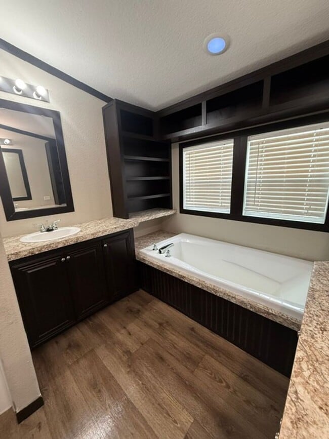 Building Photo - ? Beautifully Updated 3 Bedroom, 2 Bath Home in Bell City! ?