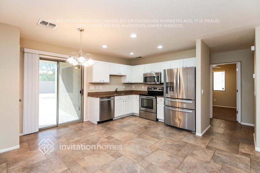 Building Photo - 4171 E Tanzanite Ln