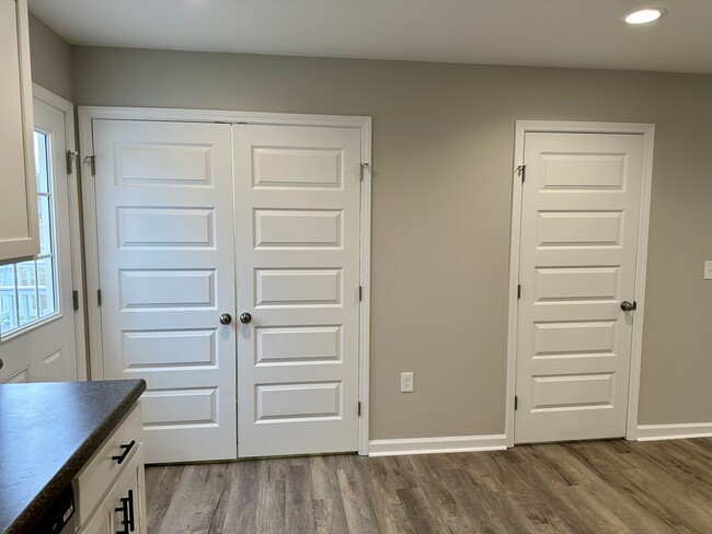 Washer/dryer and pantry area - 2229 Kenwood Blvd SE