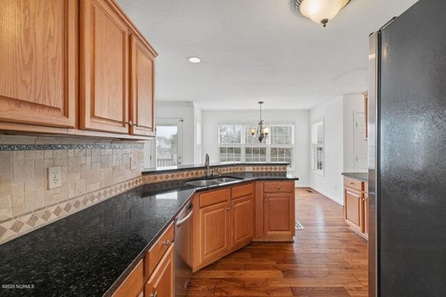 Building Photo - 147 Harvest Moon Dr