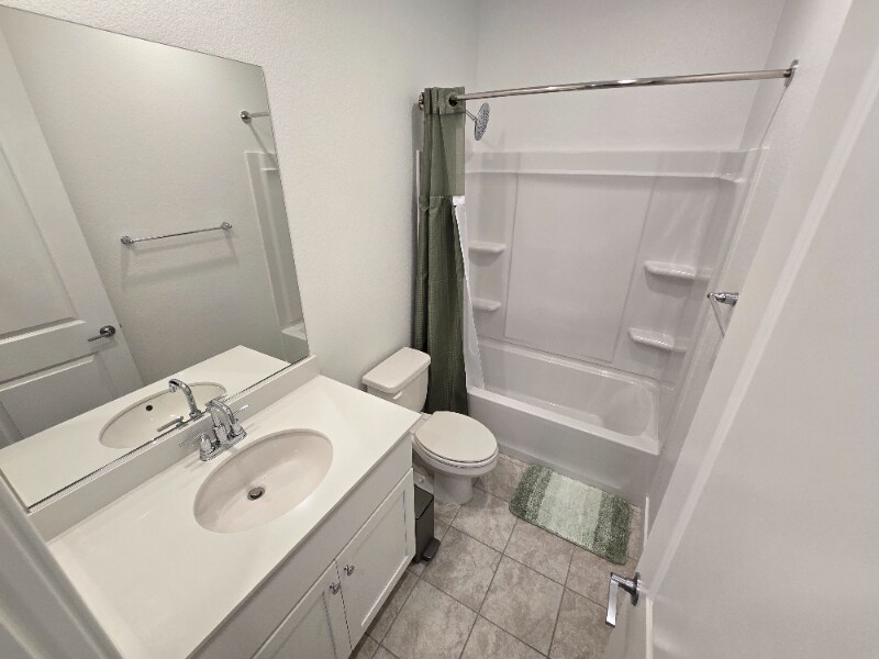 Building Photo - 1743 Shingle Ave