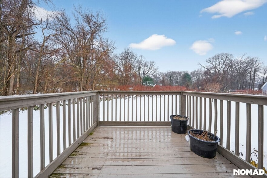 Building Photo - 127 Black Point Rd