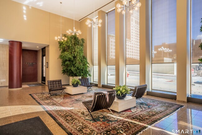 Building Photo - 1 Gold St