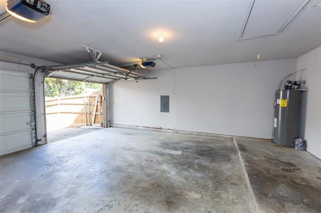 Building Photo - 1017 Bass Dr