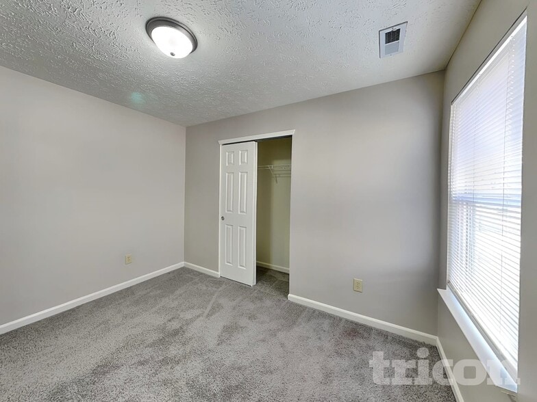 Building Photo - 1334 Grand Canyon Cir