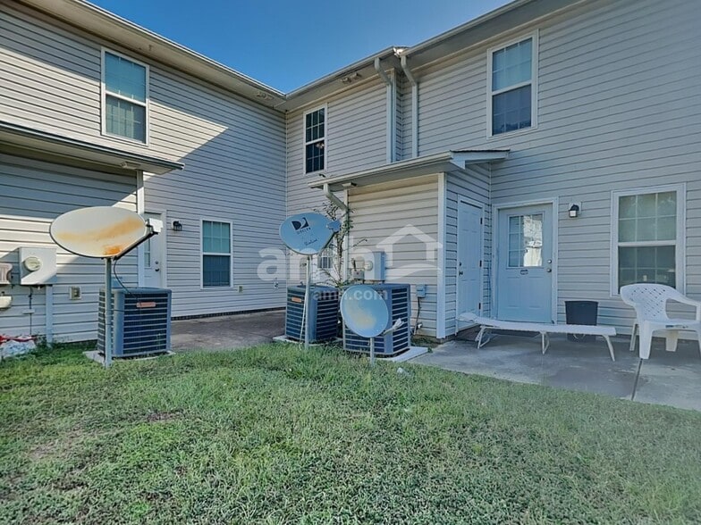 Building Photo - 67 Wolf Creek Ln