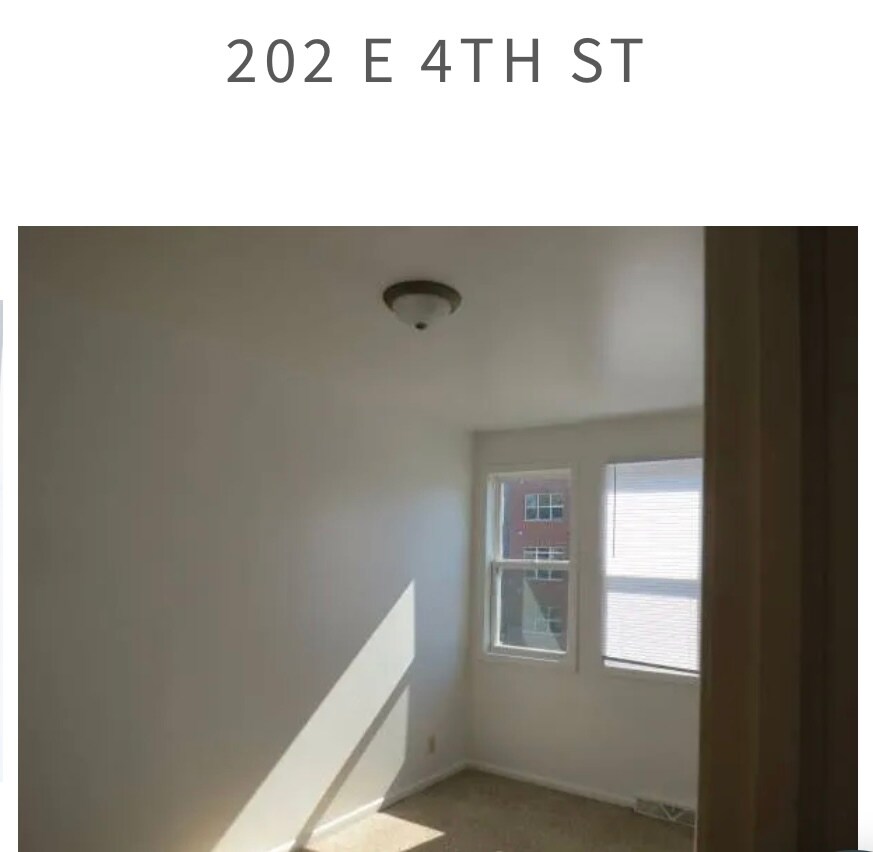 202 Bedroom - 204 E 4th St