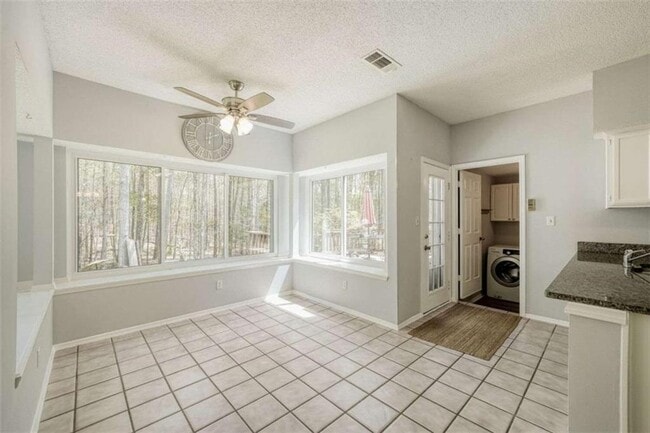 Building Photo - 10910 Willow Meadow Cir