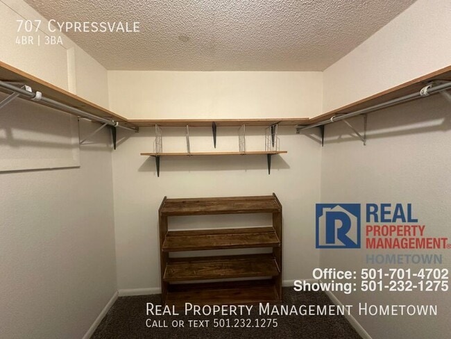 Building Photo - 707 Cypressvale-