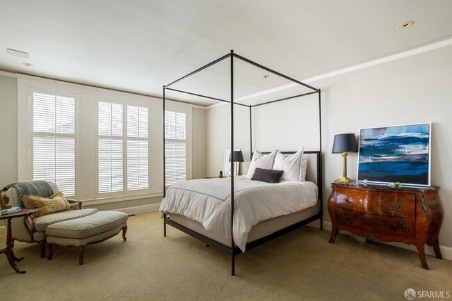 Building Photo - 67 Divisadero St