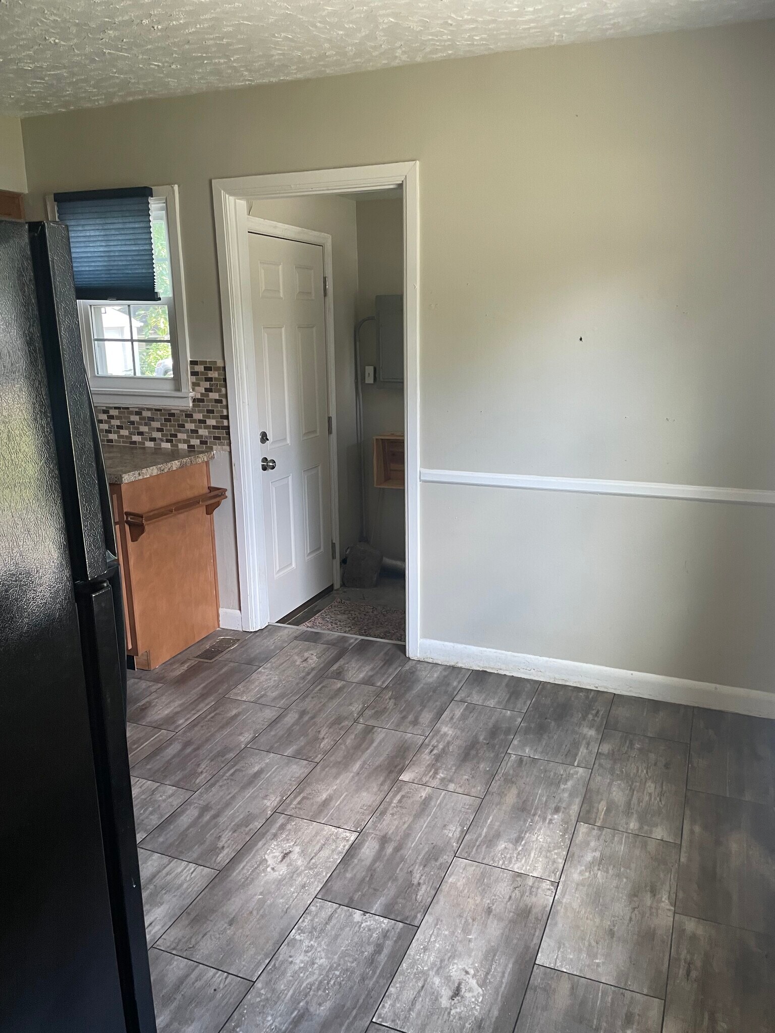 Building Photo - 622 Harris Plz