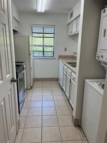 Primary Photo - 16301 Ledgemont Ln