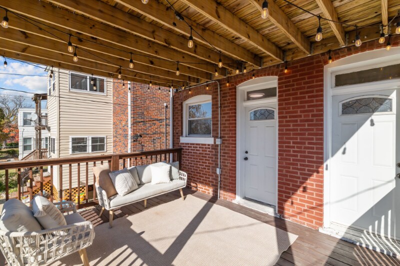 Building Photo - 5342 Itaska St