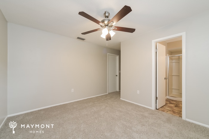 Building Photo - 4750 Kempston Dr