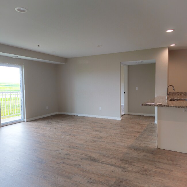 Building Photo - 7036 Crosvik Ct