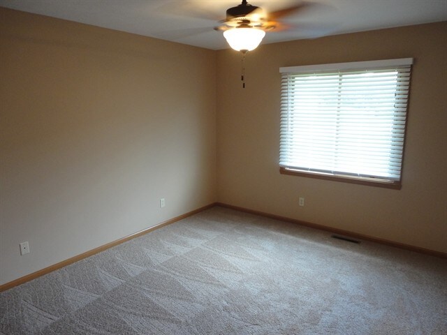Building Photo - 5958 Durrington Dr