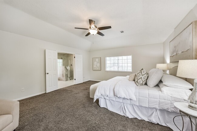 Building Photo - 2711 Weald Way Ct