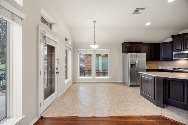 Building Photo - 26323 Crystal Cove Ln