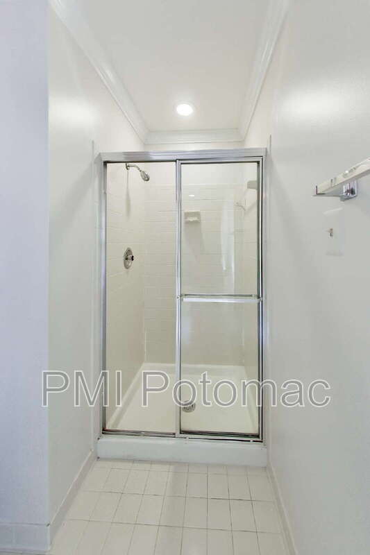 Building Photo - 14672 Brougham Way