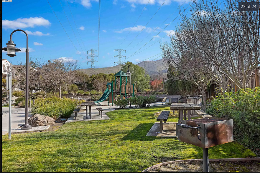 Community Play Area Great Views - 43886 Paso Pino Cmn