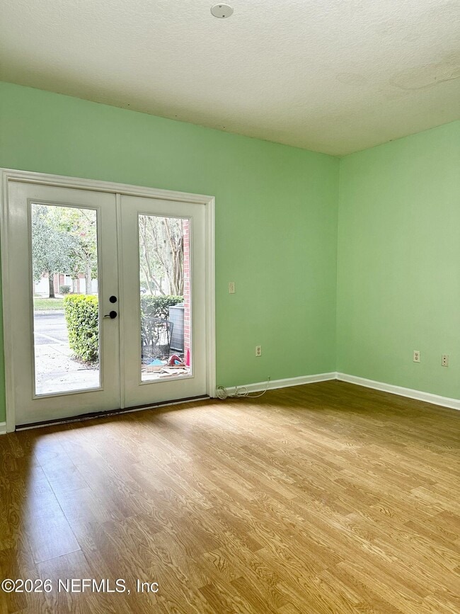 Building Photo - 1520 Fieldview Dr
