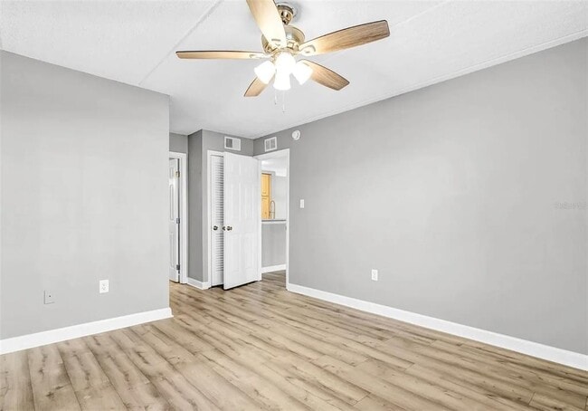 Building Photo - 5304 W Kennedy Blvd