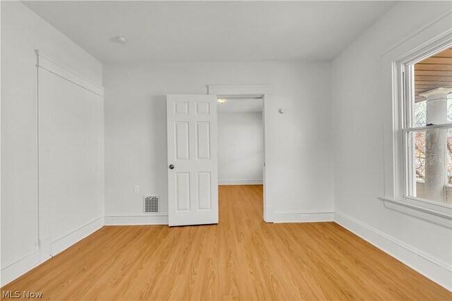 Building Photo - 8906 Jeffries Ave