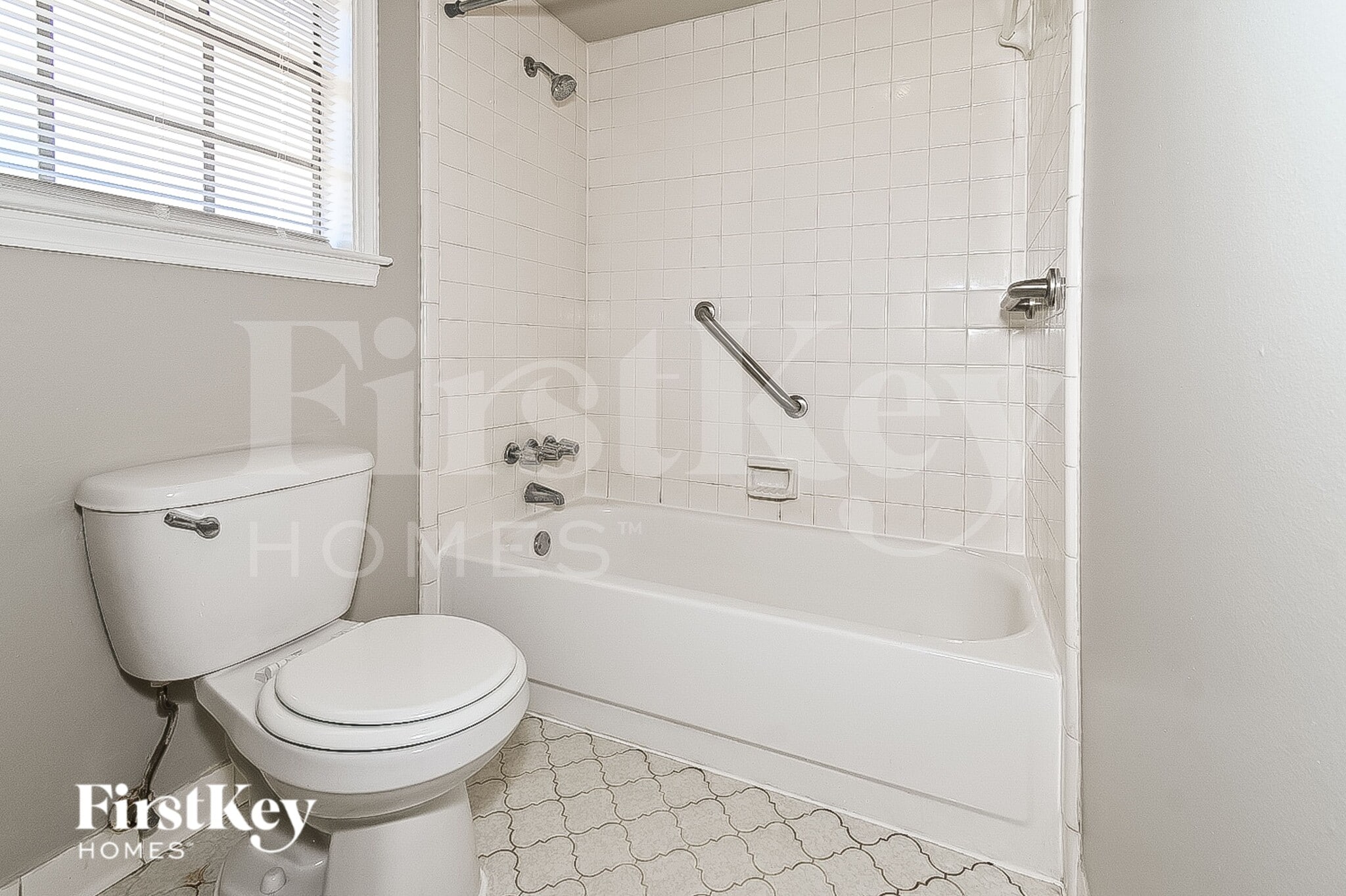 Building Photo - 4484 Westbury Dr