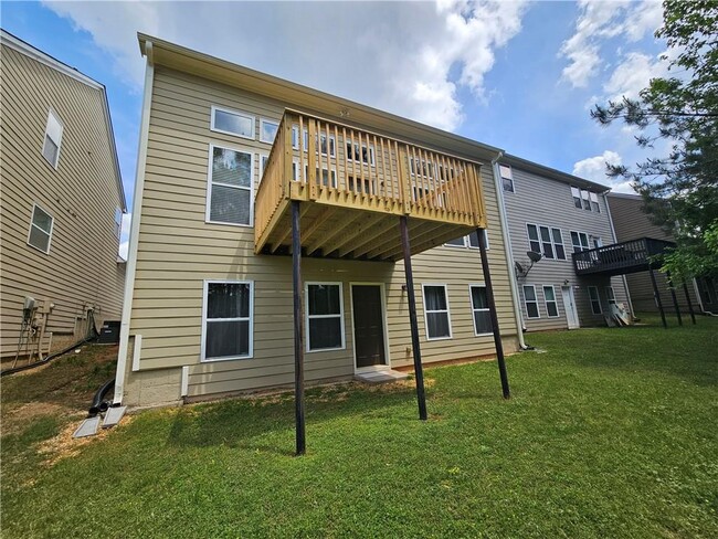 Building Photo - 2216 Worrall Hill Dr