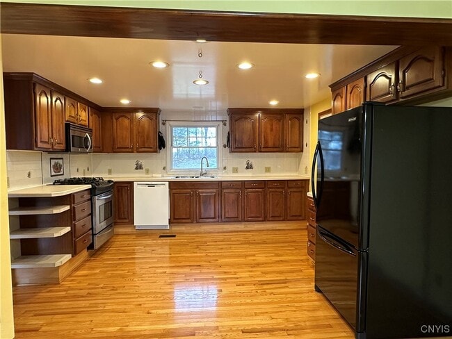 Building Photo - 7336 Wheatley Rd