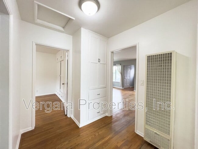 Building Photo - 623 Camino Real