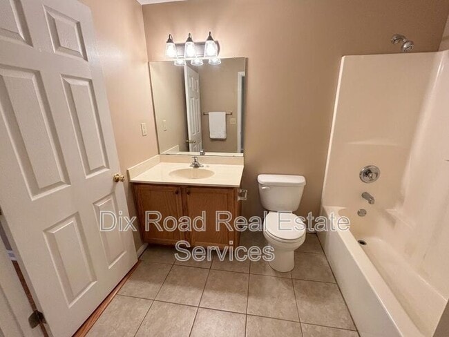 Building Photo - 1194 Poplar Hill Dr