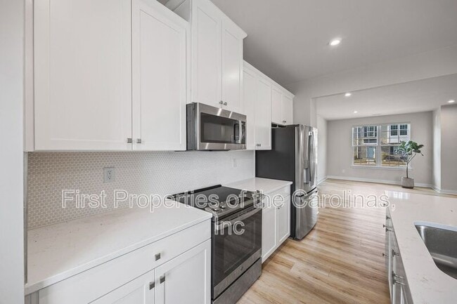 Building Photo - 332 Cramerton Mills Pkwy