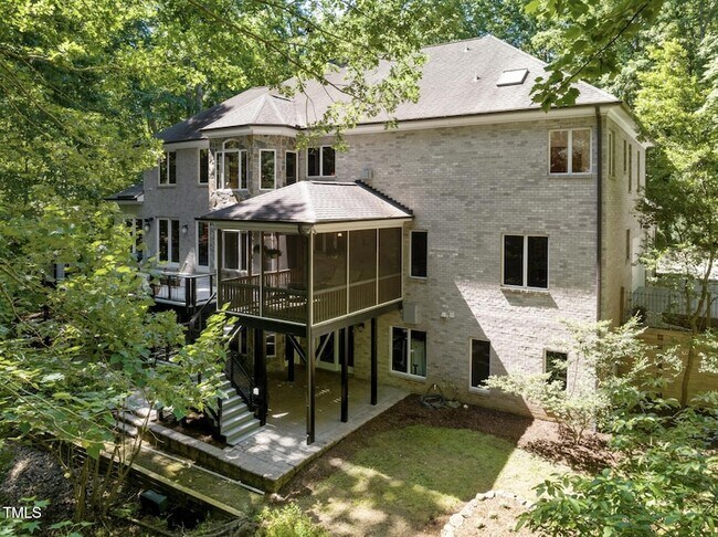 Building Photo - 6016 Glenthorne Dr