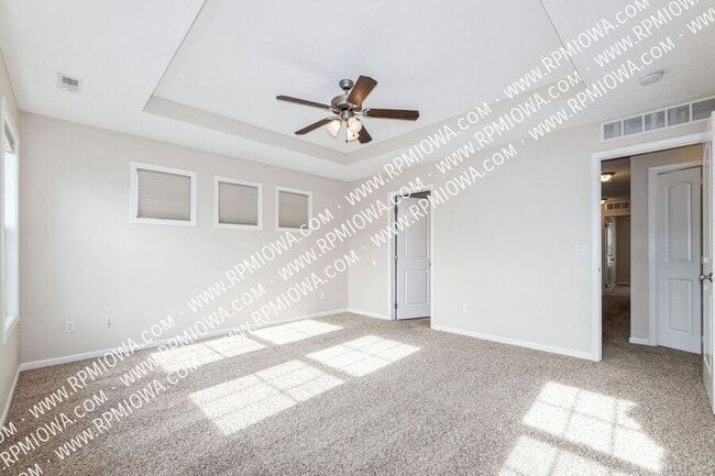 Building Photo - 9145 Greenspire Dr