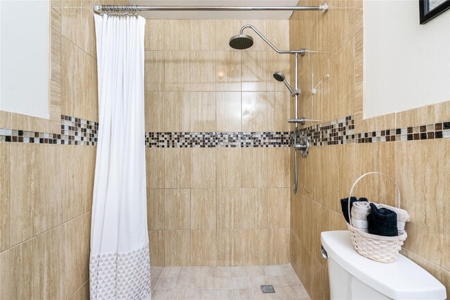 Building Photo - 7920 NW 11th Ct