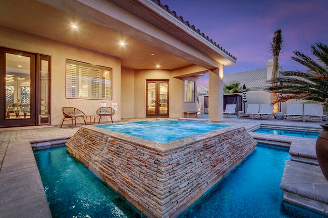 Building Photo - 41370 Sparkey Way