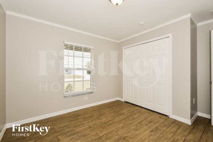 Building Photo - 6153 Hughes Ave