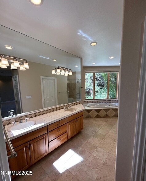 Building Photo - 6785 Eagle Wing Cir
