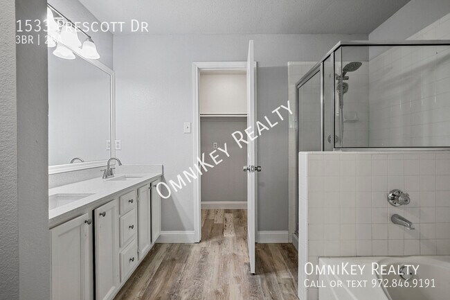 Building Photo - 1533 Prescott Dr