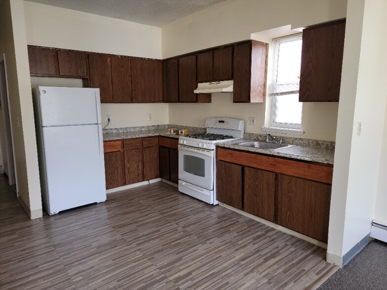 Building Photo - 43 Lenox St