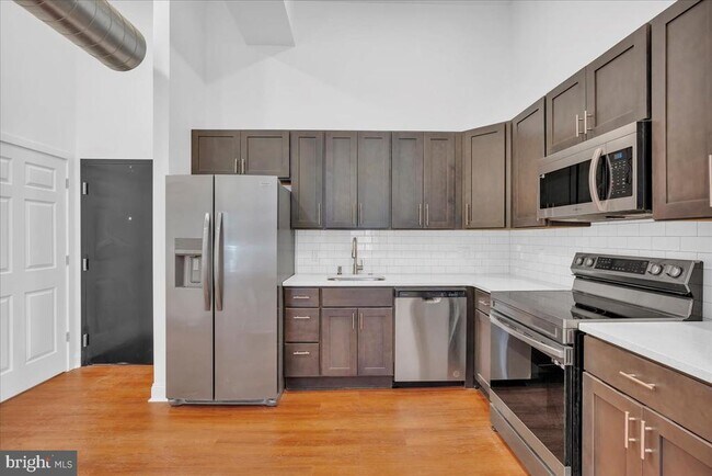 Building Photo - 1406-10 Fairmount Ave