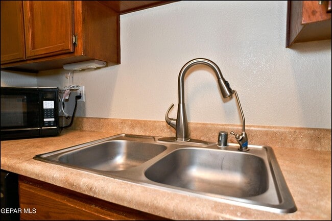 Building Photo - 3020 Tierra Mina Dr