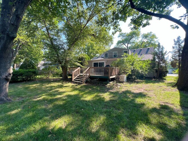 Building Photo - COMING SOON: Elegant Home in Prairie Villa...