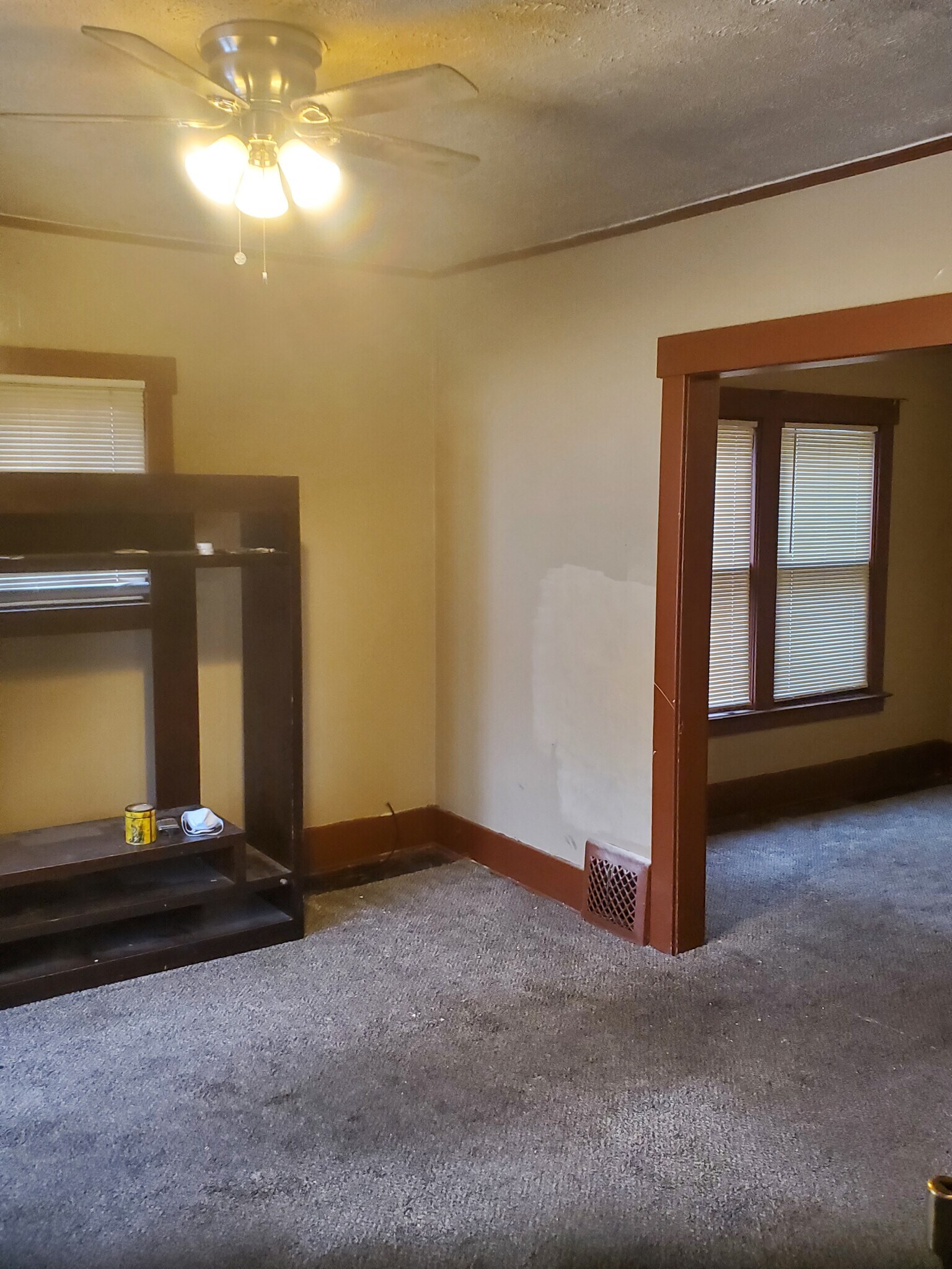 Building Photo - 5002 Maplewood St