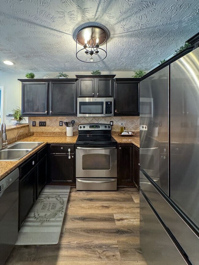 Building Photo - 192 Ivy Stone Dr