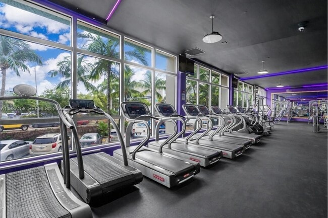 Building Photo - 1000 West Ave