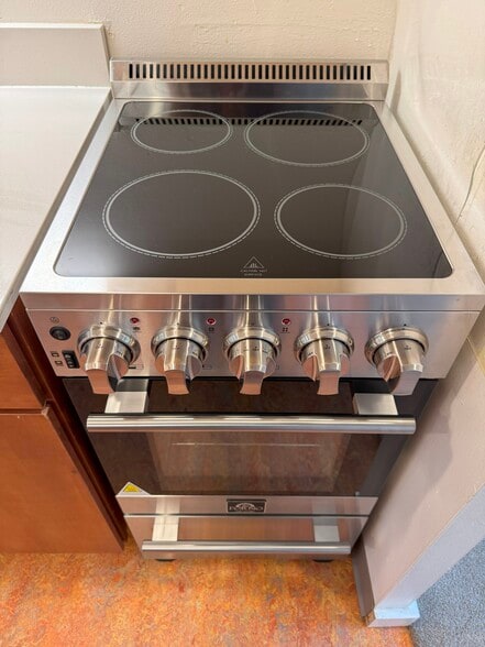 Building Photo - 3513 NE 95th St