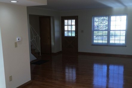 Building Photo - 2073 Ridgeview Rd